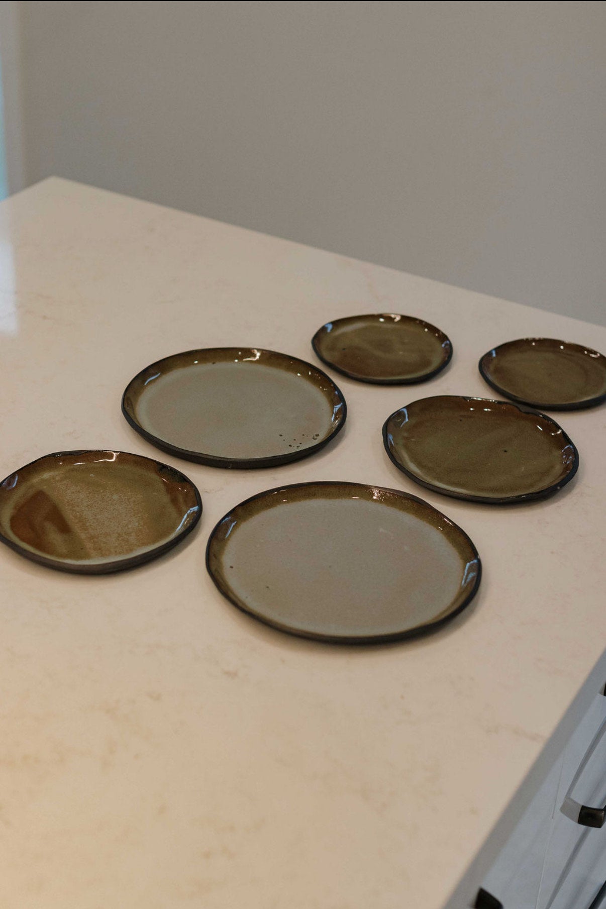 Vasti Pottery Nuku Plate Set of Six