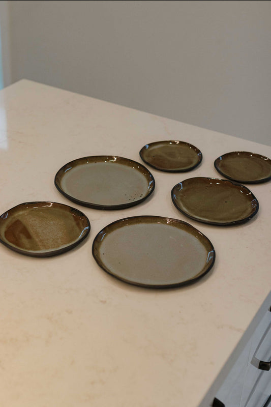 Vasti Pottery Nuku Plate Set of Six